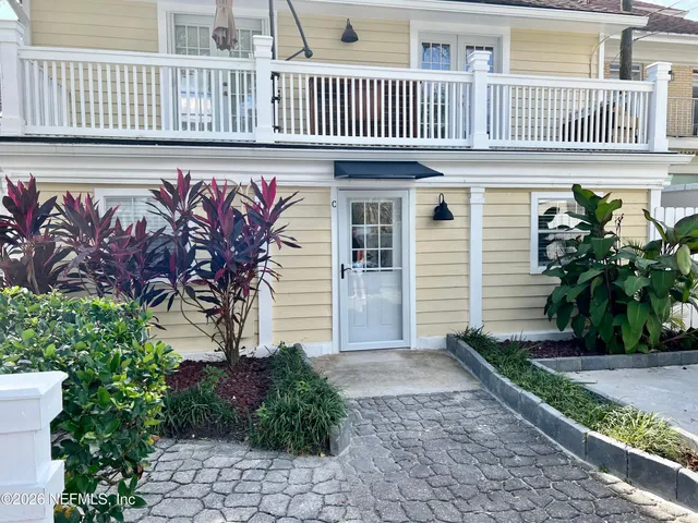 $1,400 | 2705 Riverside Avenue, Jacksonville, FL 32205