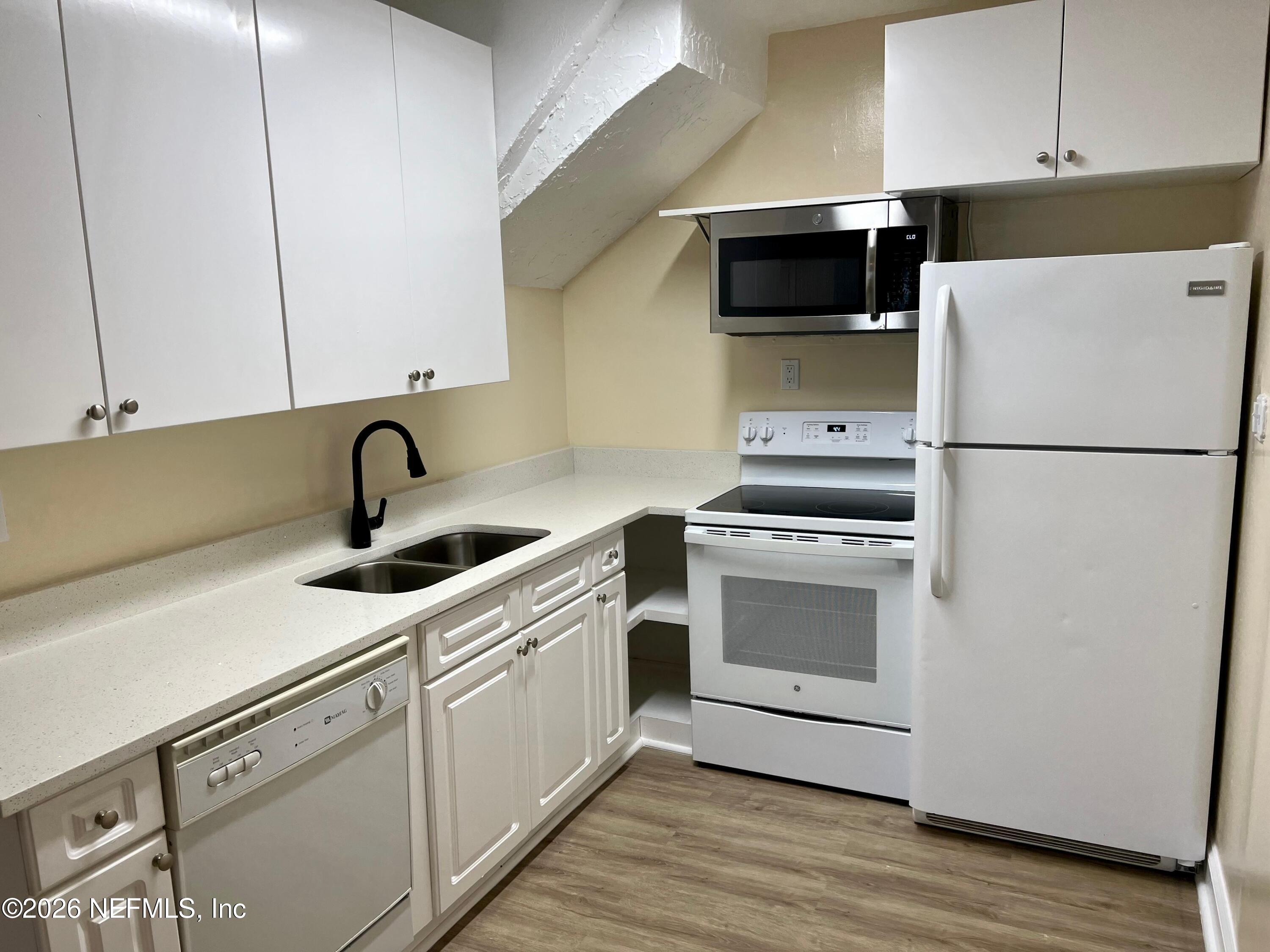 2705 Riverside Avenue Jacksonville, FL 32205 - Photo 6 of 14 IMG-20260124-WA0030