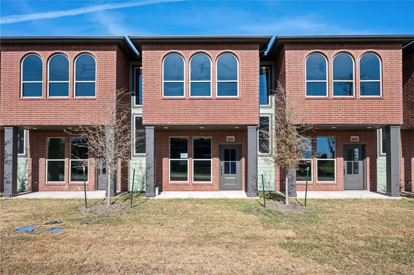 $2,000 | 104 33rd Street West, Bryan, TX 77803