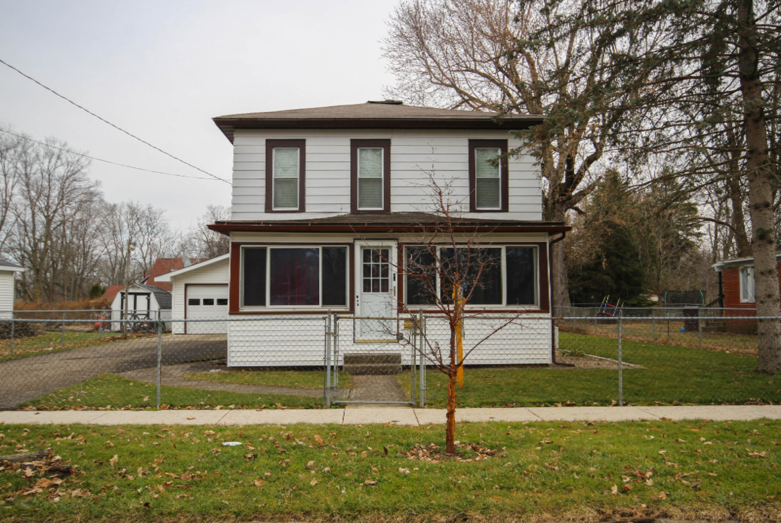 313 North Douglas Avenue Three Rivers, MI 49093 - Photo 3 of 30 untitled (2 of 9)