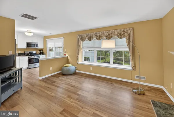 $380,000 | 2005 Saxony Drive, Mount Laurel, NJ 08054