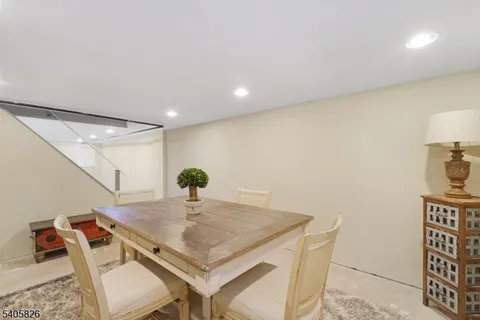 $635,000 | 1 North Branch River Road, Somerville, NJ 08876