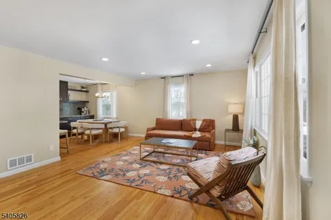 $635,000 | 1 North Branch River Road, Somerville, NJ 08876