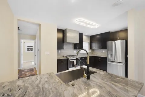 $635,000 | 1 North Branch River Road, Somerville, NJ 08876