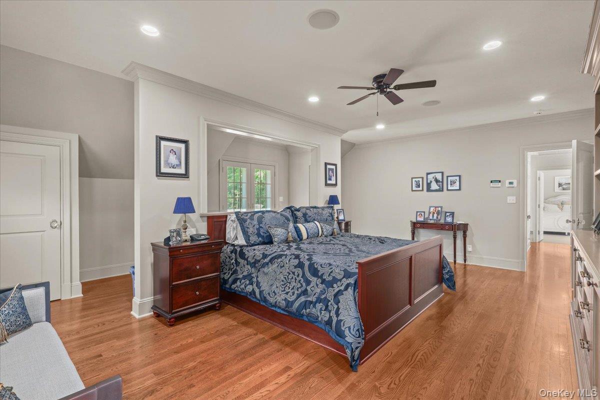 135 Pines Bridge Road Katonah, NY 10536 - Photo 19 of 40 a living room with furniture and a wooden floor