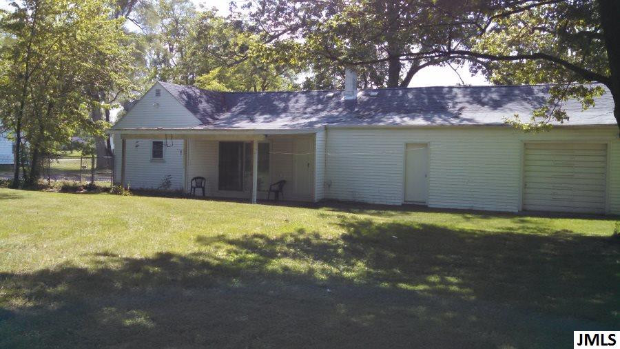 141 Ridgeway Road Jackson, MI 49201 - Photo 3 of 19 Photo 3