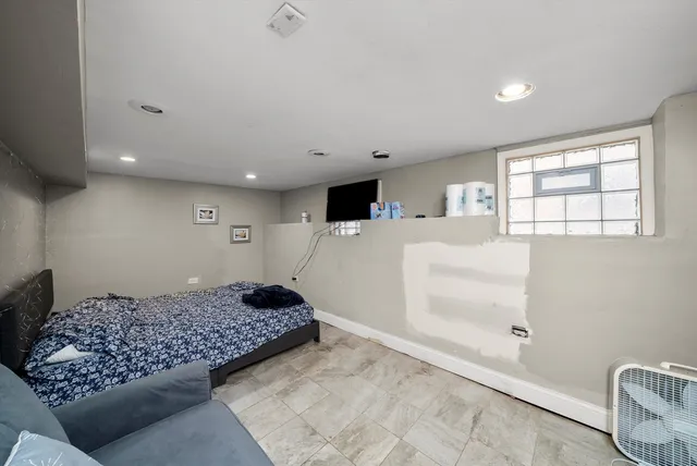 $160,000 | 8808 South Loomis Street, Chicago, IL 60620