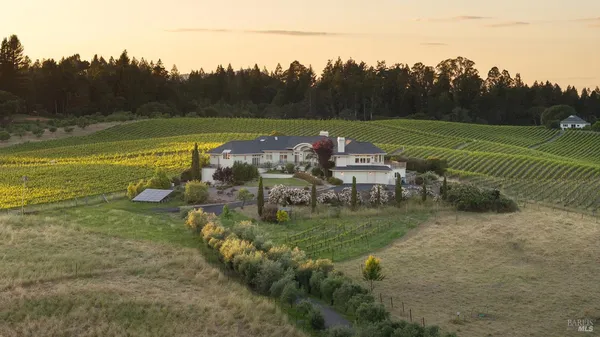 $3,295,000 | 2614 Scotts Right Of Way, Sebastopol, CA 95472