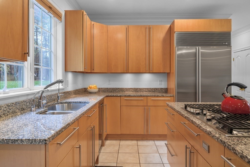 18 Rock Brook Way Boxford, MA 01921 - Photo 6 of 42 Gallery Image 6