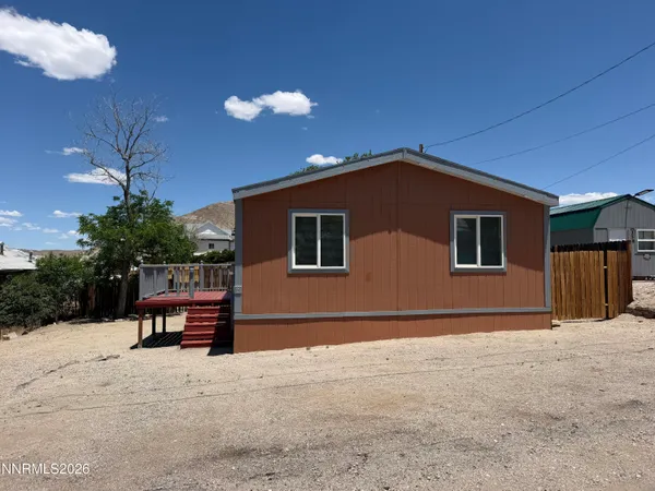 $160,000 | 342 University Street, Tonopah, NV 89049