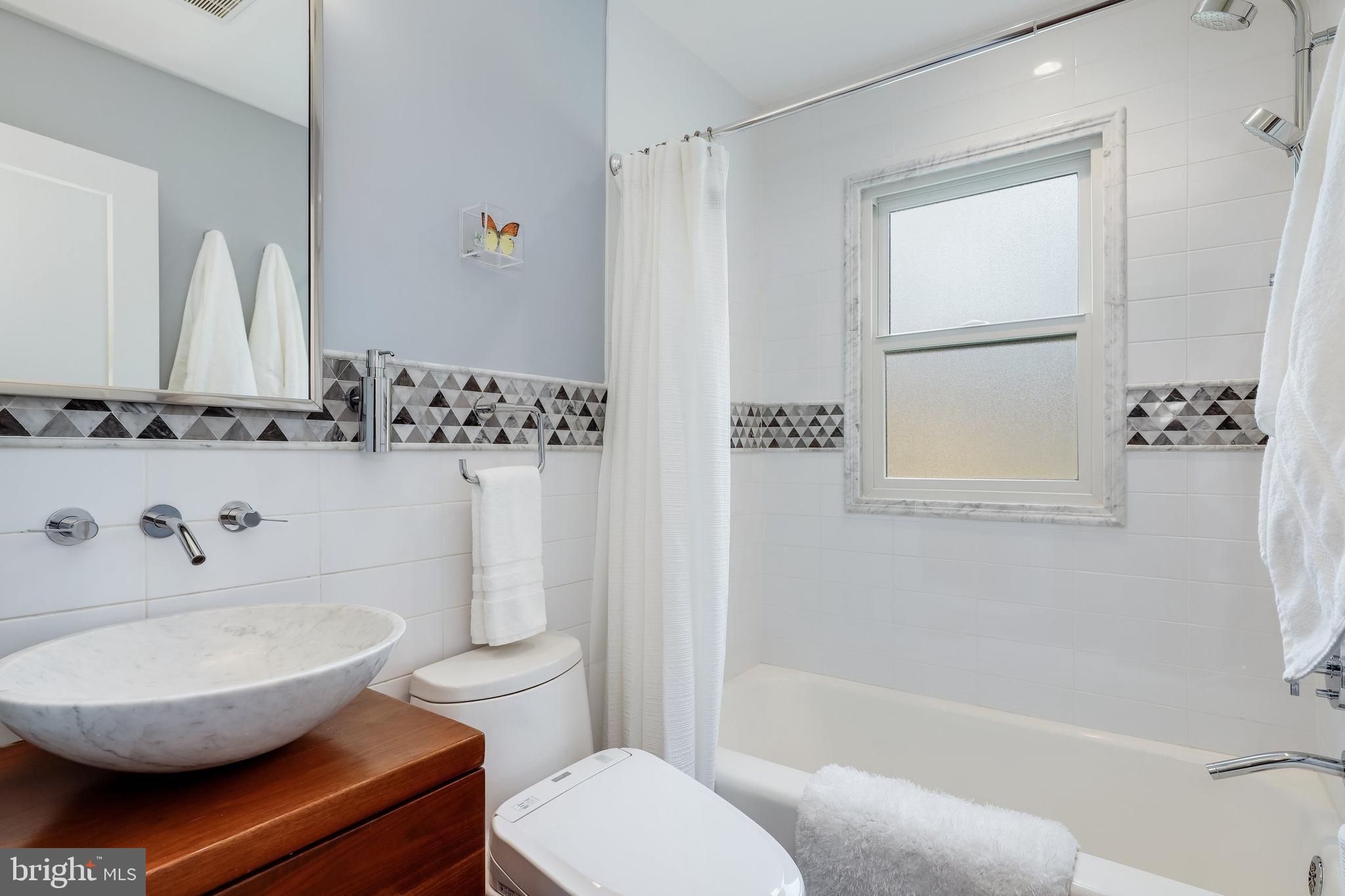10508 Hayes Avenue Silver Spring, MD 20902 - Photo 13 of 39 Gallery Image 13