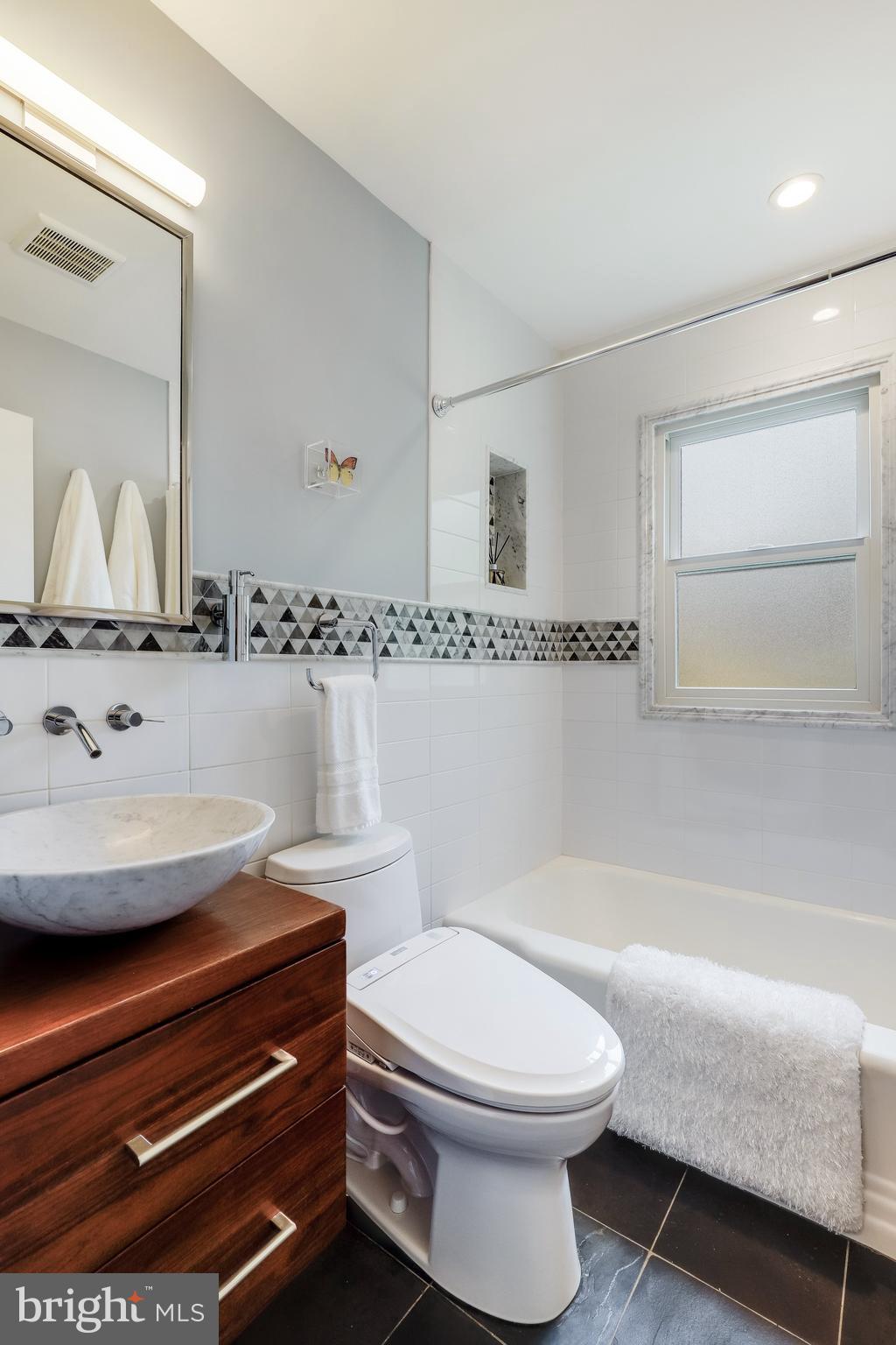 10508 Hayes Avenue Silver Spring, MD 20902 - Photo 14 of 39 Gallery Image 14