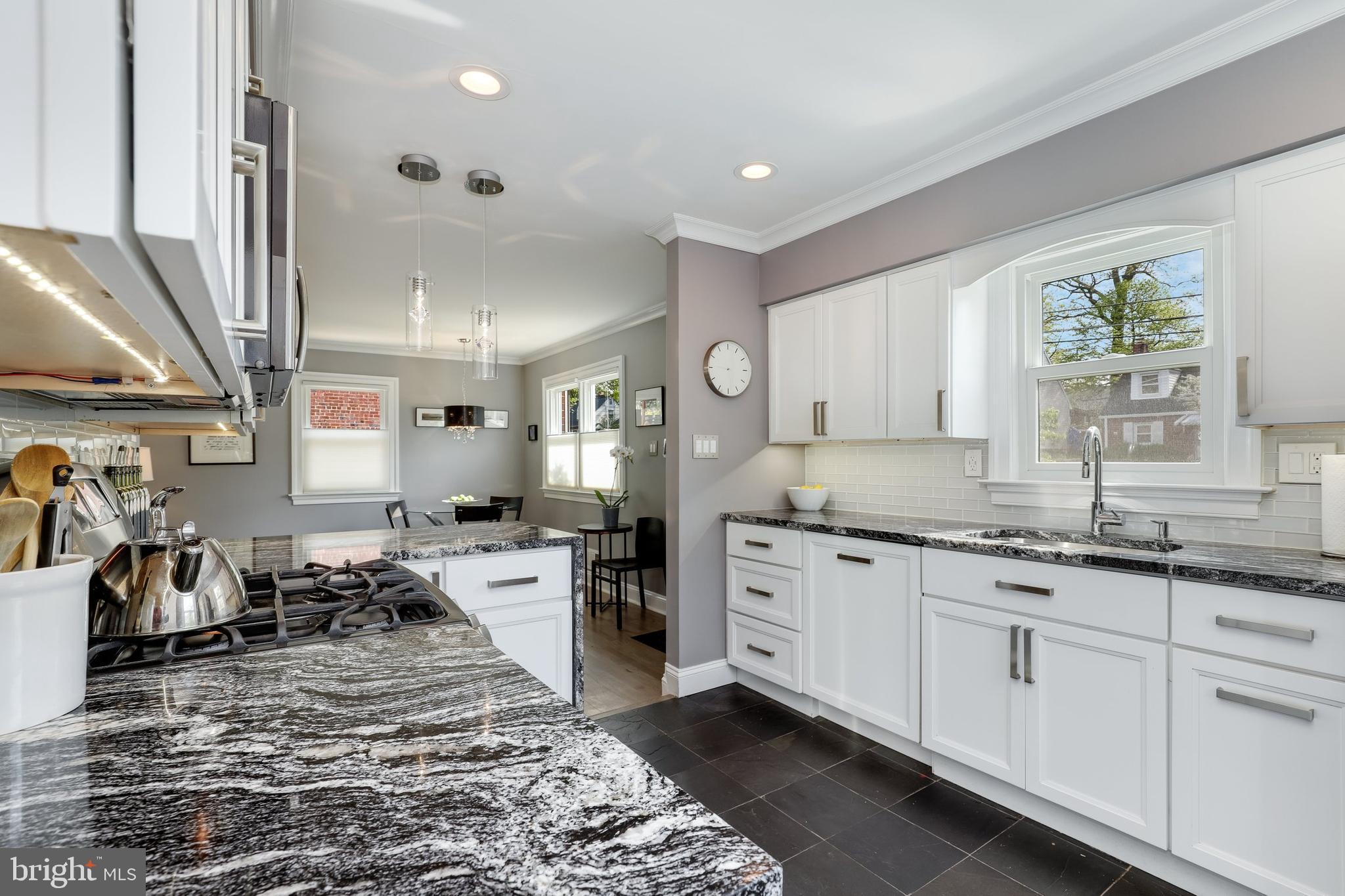 10508 Hayes Avenue Silver Spring, MD 20902 - Photo 7 of 39 Gallery Image 7