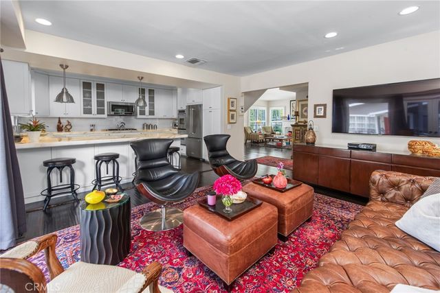 $17,000 | 4323 Laurelgrove Avenue, Studio City, CA 91604