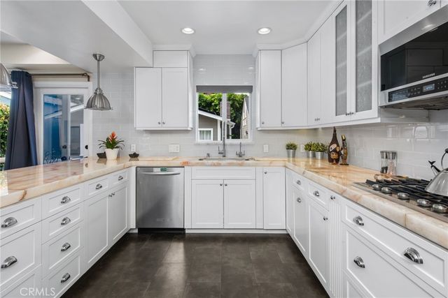 $17,000 | 4323 Laurelgrove Avenue, Studio City, CA 91604