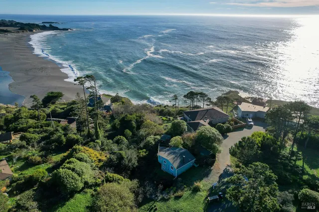 $899,000 | 38882 Honey Run Lane, Gualala, CA 95445