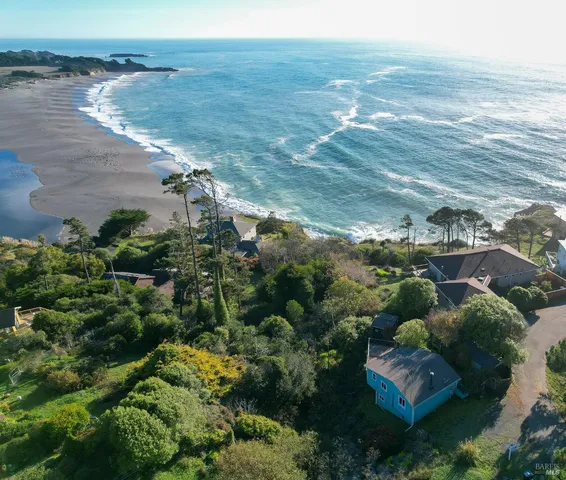 $899,000 | 38882 Honey Run Lane, Gualala, CA 95445