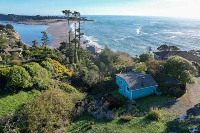 $899,000 | 38882 Honey Run Lane, Gualala, CA 95445