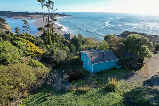 $899,000 | 38882 Honey Run Lane, Gualala, CA 95445