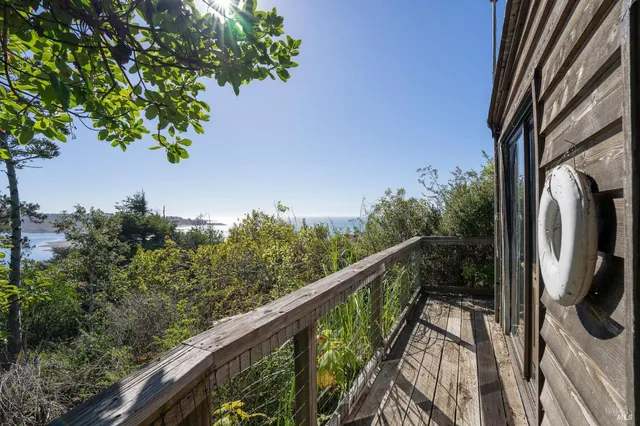 $899,000 | 38882 Honey Run Lane, Gualala, CA 95445