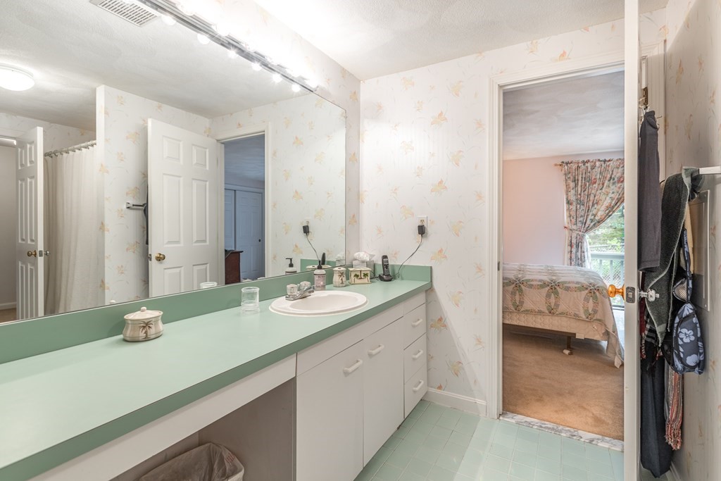 14 Deer Path, Unit 1 Maynard, MA 01754 - Photo 20 of 25
