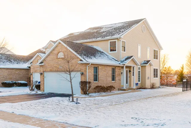 $295,000 | 2133 Patriot Drive, DeKalb, IL 60115