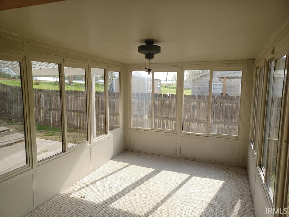 1612 Meadow Street Carmi, IL 62821 - Photo 4 of 10