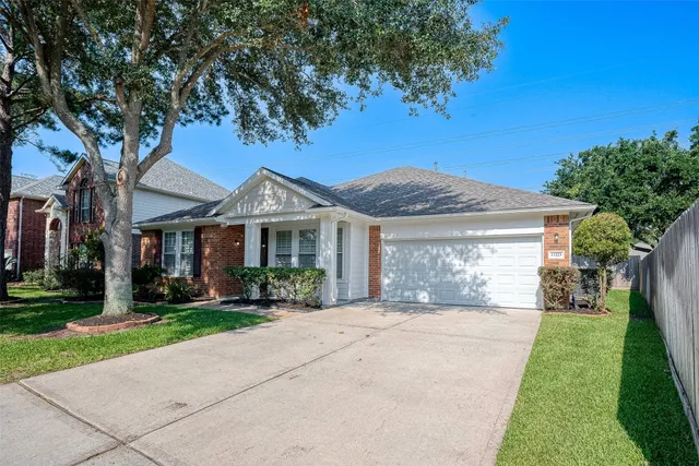$2,300 | 11223 Switchgrass Lane, Houston, TX 77095