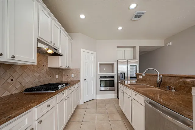 $2,300 | 11223 Switchgrass Lane, Houston, TX 77095