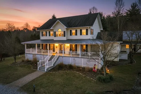 $959,900 | 159 Victoria Drive, Blairsville, GA 30512