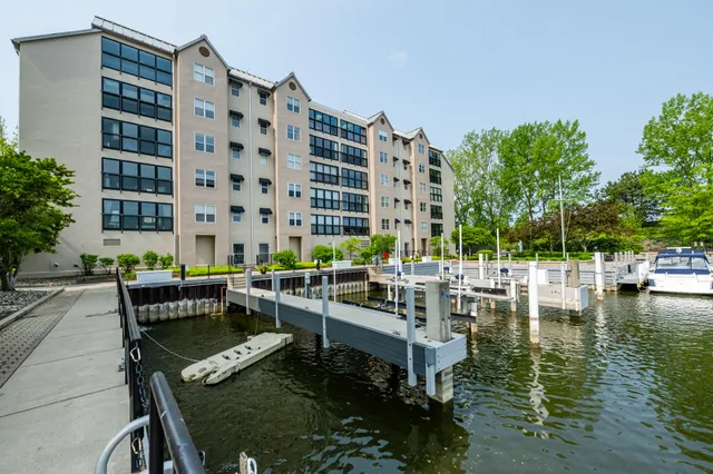 $699,000 | 240 Water Street, Unit 1A, St. Joseph, MI 49085