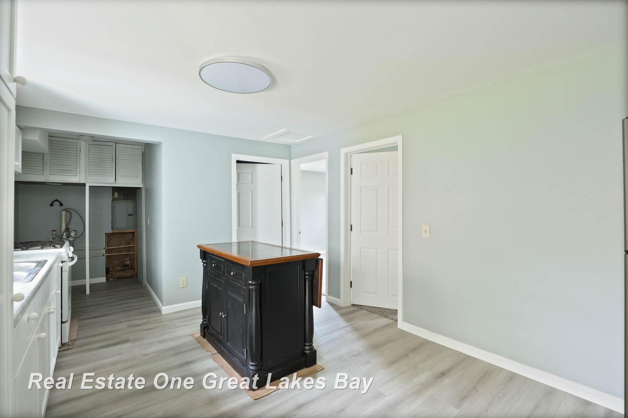 8698 Simpson Road Ovid, MI 48866 - Photo 17 of 30