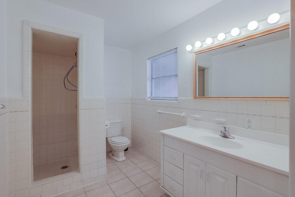 6805 Valhalla Road Fort Worth, TX 76116 - Photo 10 of 29 Gallery Image 10