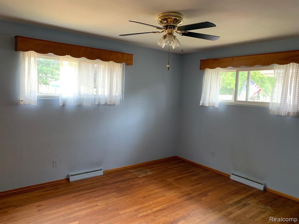 2401 Riverside Drive Port Huron, MI 48060 - Photo 11 of 29