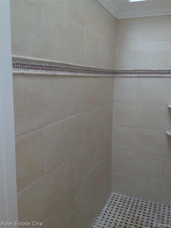 5025 Aintree Road Rochester, MI 48306 - Photo 25 of 38 Master Shower