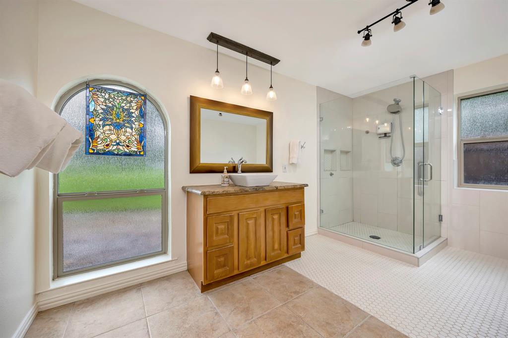 26 Rancho Drive Fort Worth, TX 76244 - Photo 7 of 40