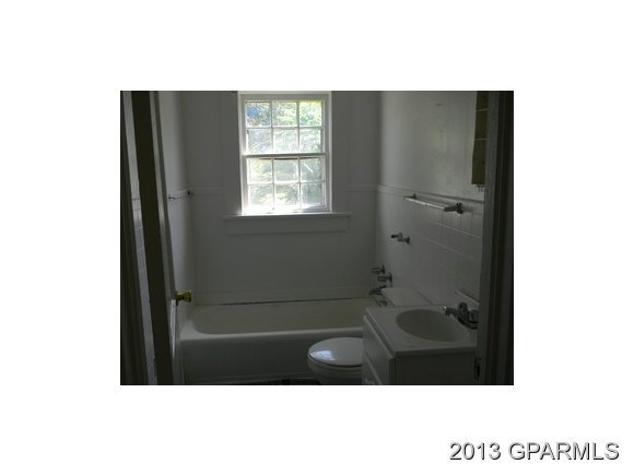 108 Rhodes Street Williamston, NC 27892 - Photo 3 of 5 Additional Photo