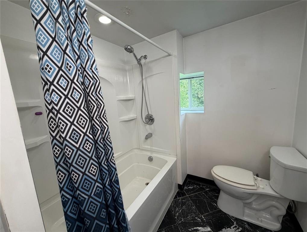 673 Taylorstown Ridge Road Avella, PA 15312 - Photo 12 of 19 Bathroom Tub/Shower combo.