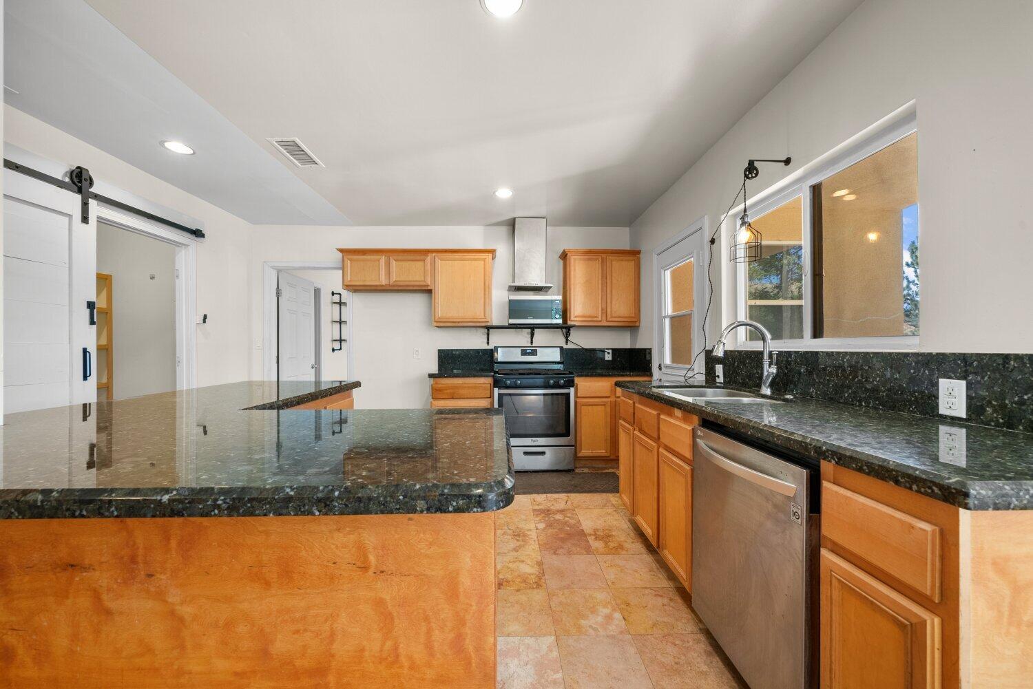 13113 Johnson Road Lake Hughes, CA 93532 - Photo 28 of 61 27-JohnsonRd-61c0c85176