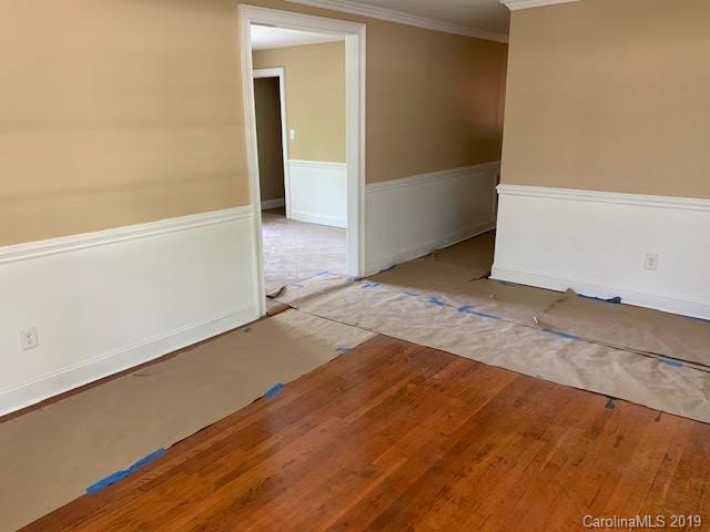 2334 Ashley Road Charlotte, NC 28208 - Photo 3 of 11 Gallery Image 3