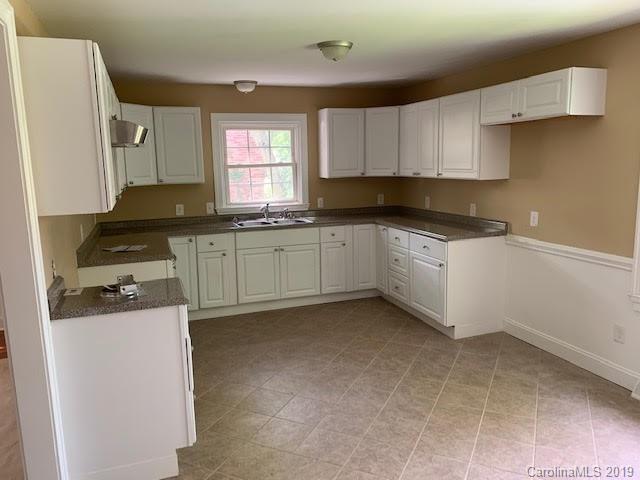 2334 Ashley Road Charlotte, NC 28208 - Photo 9 of 11 Gallery Image 9