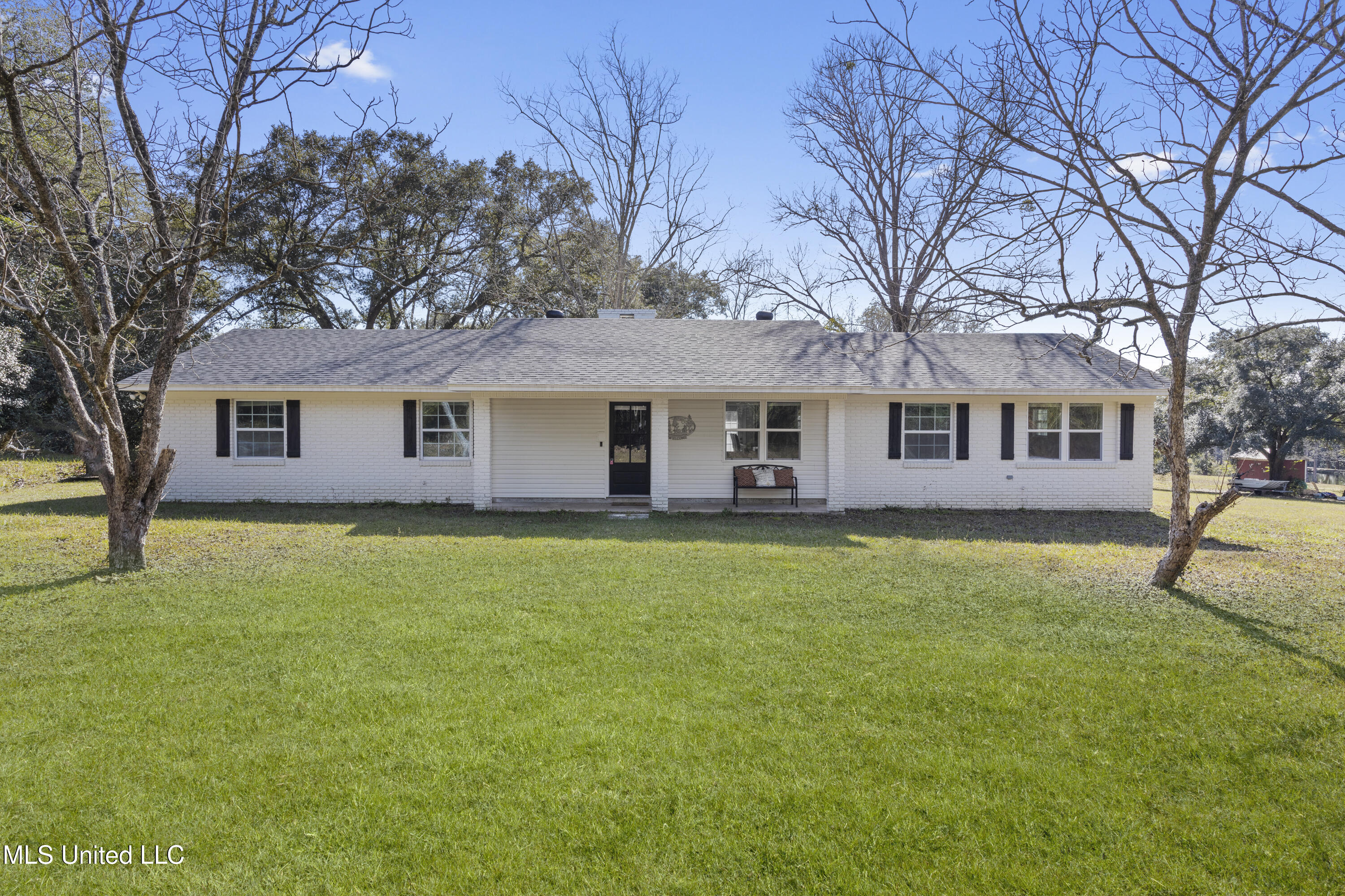 14174 Schanbacher Road Gulfport, MS 39503 - Photo 1 of 41 001
