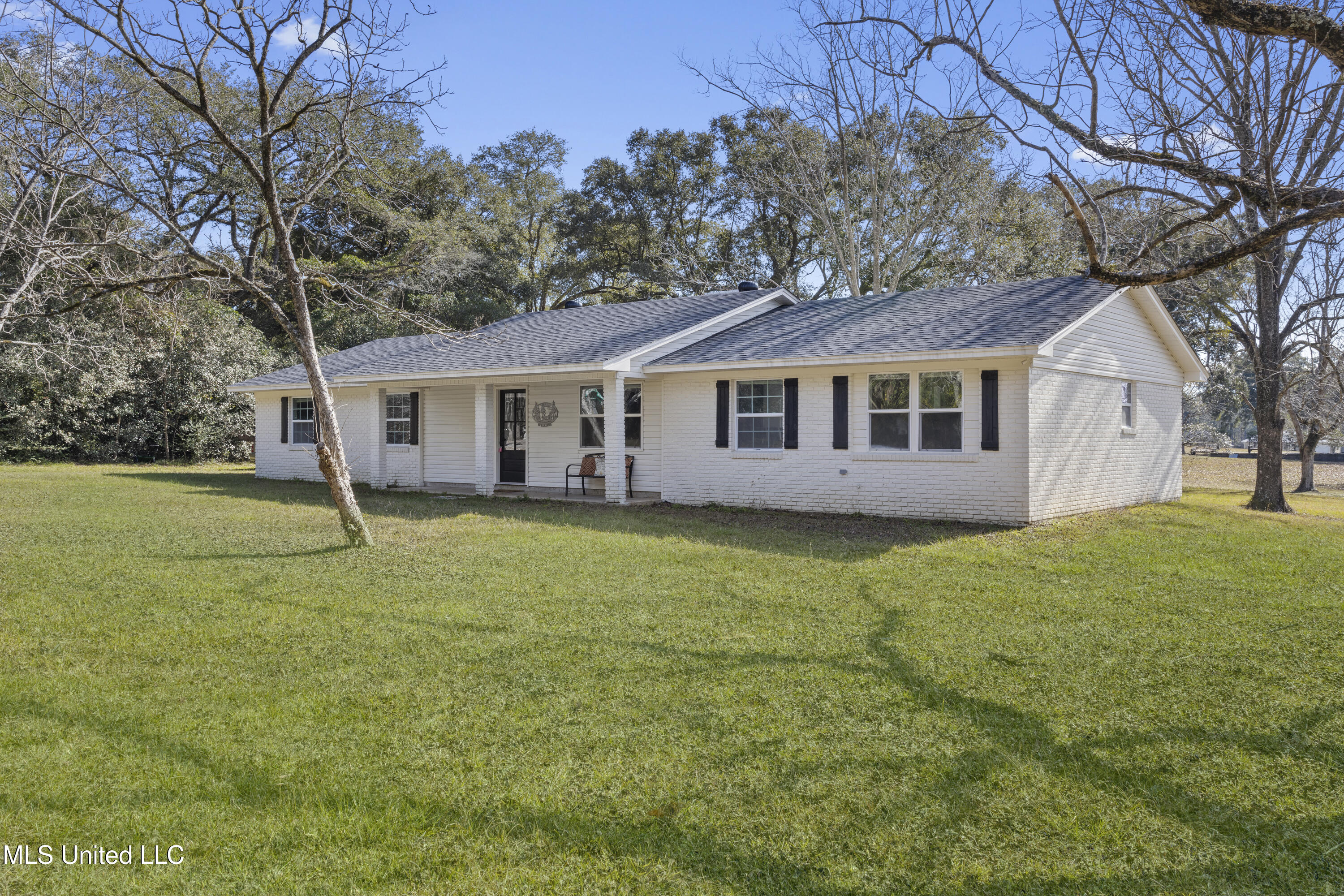 14174 Schanbacher Road Gulfport, MS 39503 - Photo 3 of 41 003