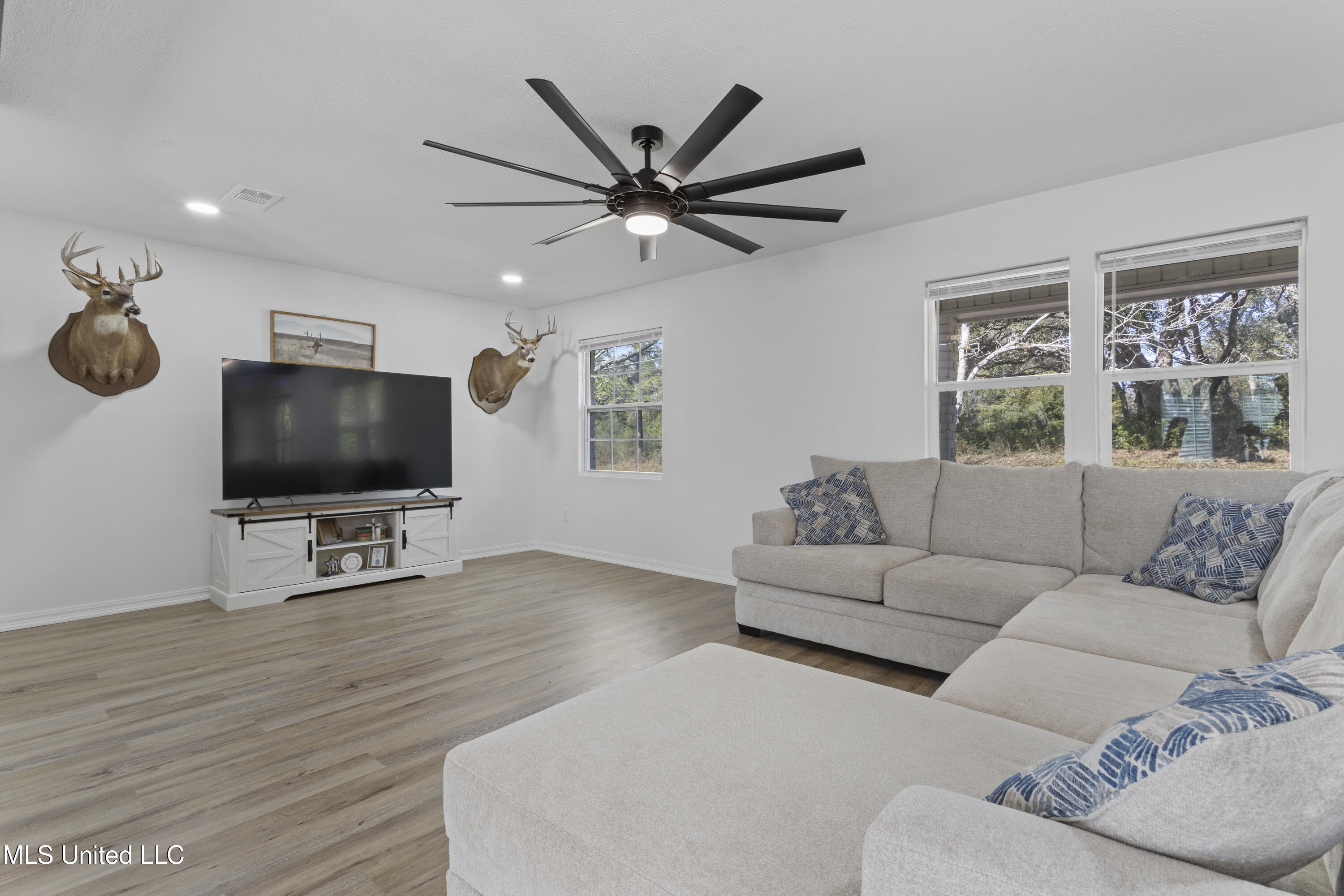14174 Schanbacher Road Gulfport, MS 39503 - Photo 8 of 41 008