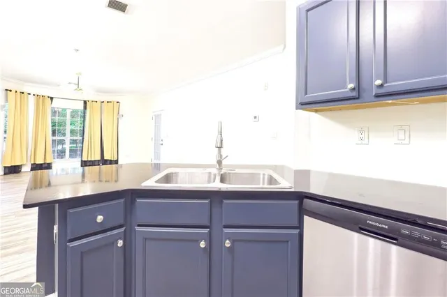 $2,100 | 5641 Roswell Road, Unit 103, Atlanta, GA 30342