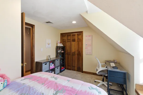 $859,900 | 116 Westfall Road, Pelham, NH 03076