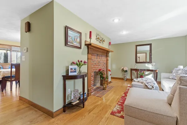 $859,900 | 116 Westfall Road, Pelham, NH 03076