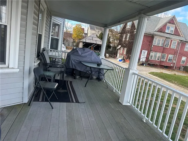 $2,600 | 1229 Narragansett Boulevard, Unit 1, Cranston, RI 02905