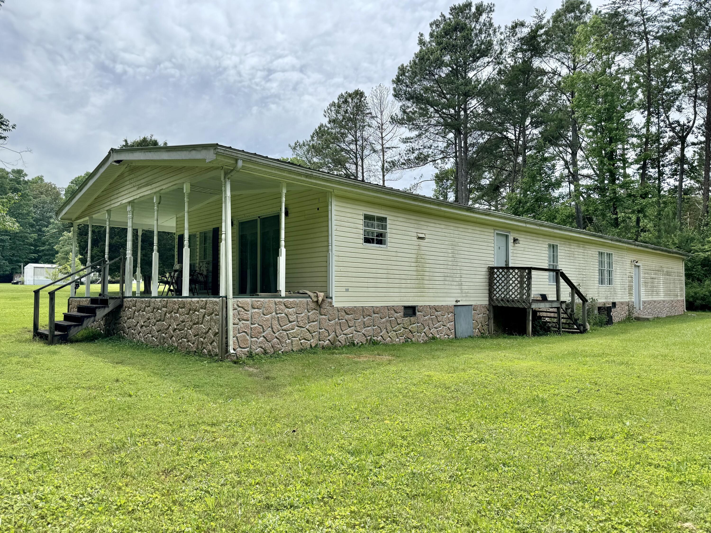 929 Payne Lane Spring City, TN 37381 - Photo 17 of 21 17-Back of house
