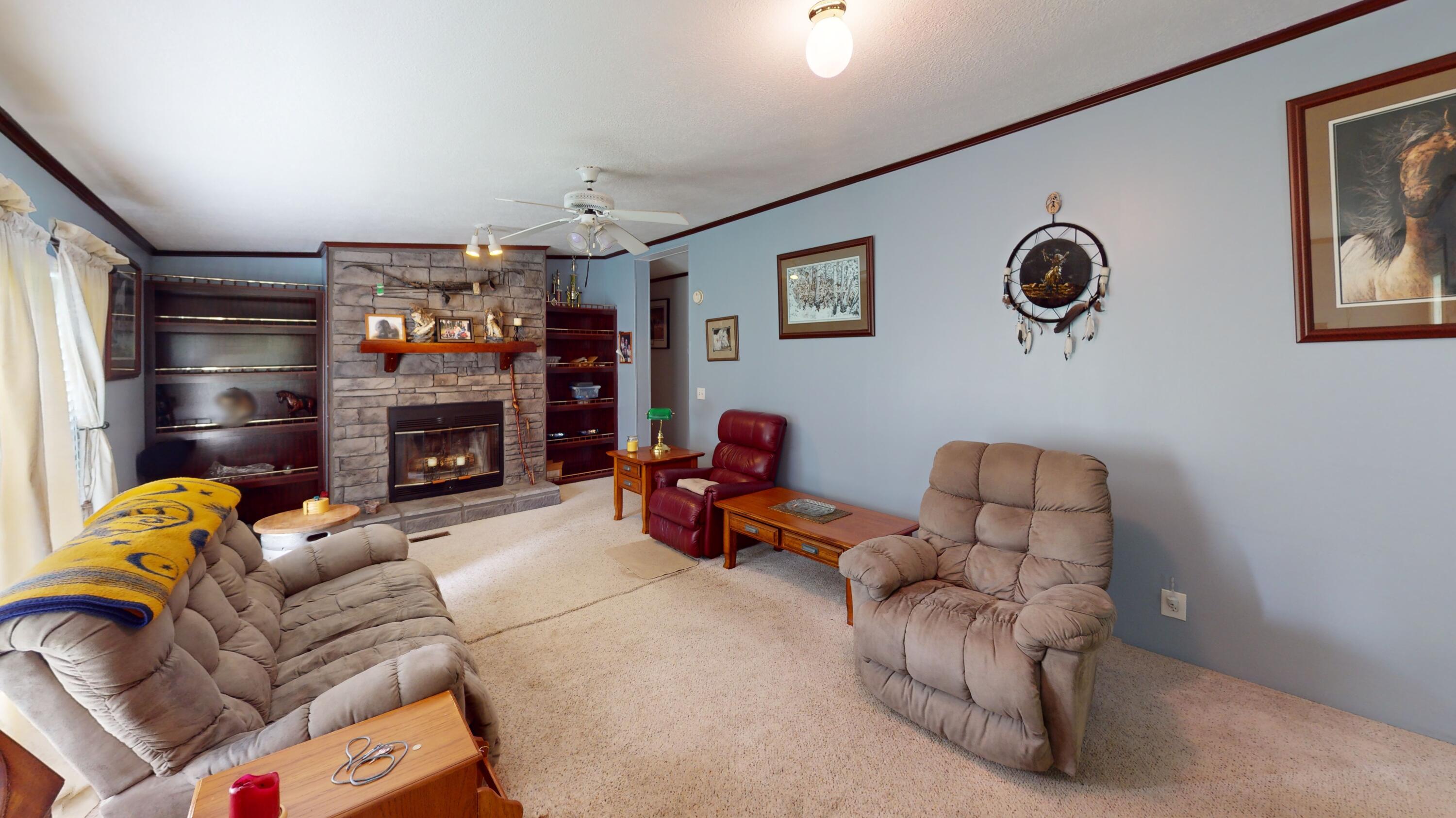 929 Payne Lane Spring City, TN 37381 - Photo 6 of 21 5.2-Living-Room 2.5